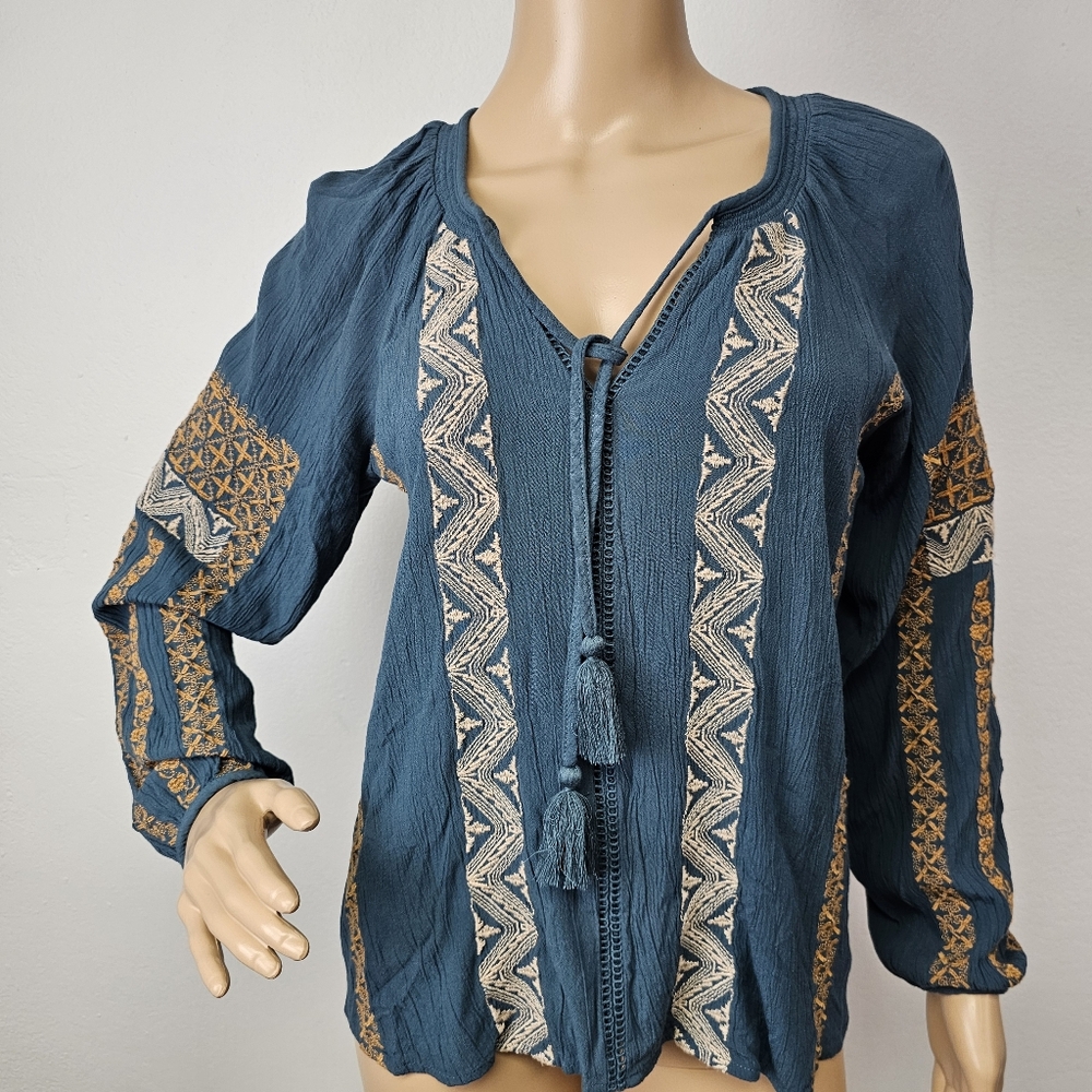 American Eagle Boho Top Green Knit Sz XS Embroidered Peasant Cottagecore